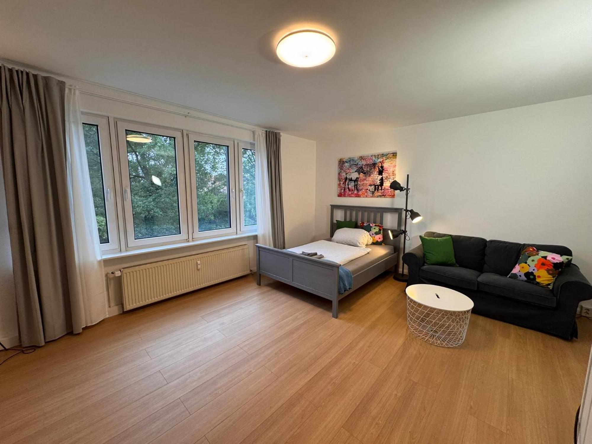 Fc-Apartmenthaus Falkensee Mit Grossem Garten Und Pkw Stellflaechen 외부 사진