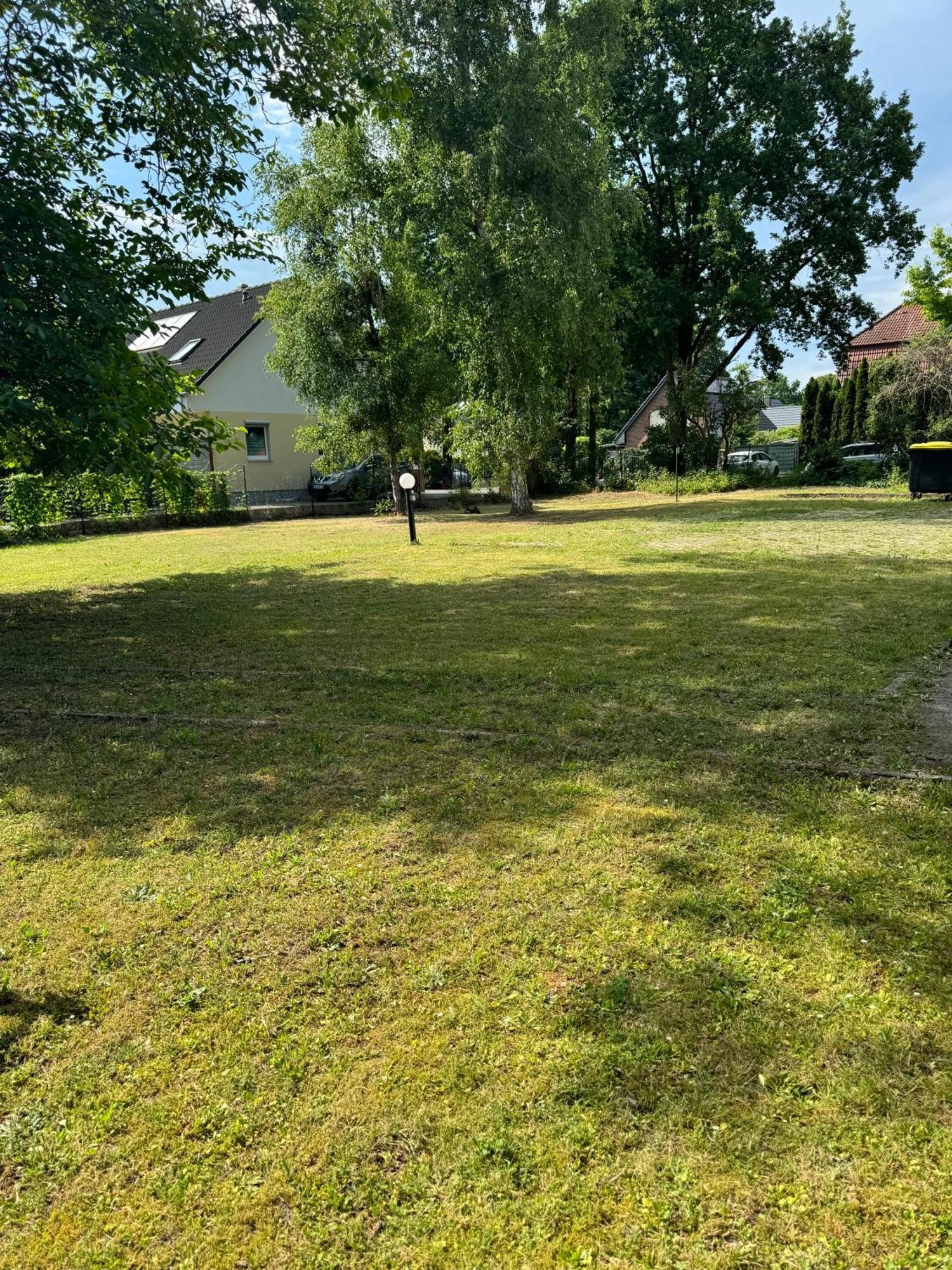 Fc-Apartmenthaus Falkensee Mit Grossem Garten Und Pkw Stellflaechen 외부 사진